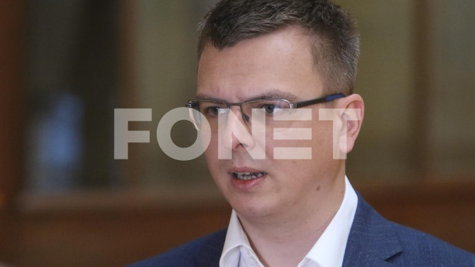 Ne gurajte nas u rat